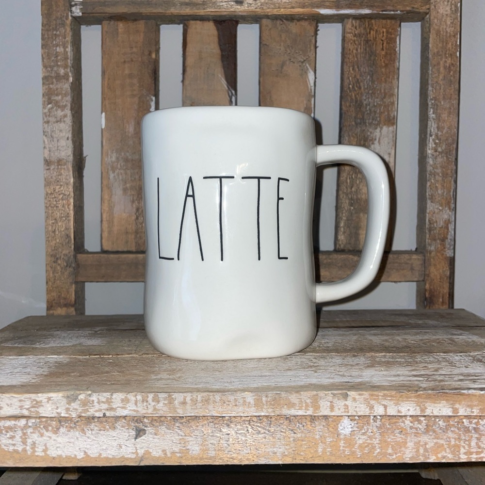 Rae Dunn “LATTE” mug